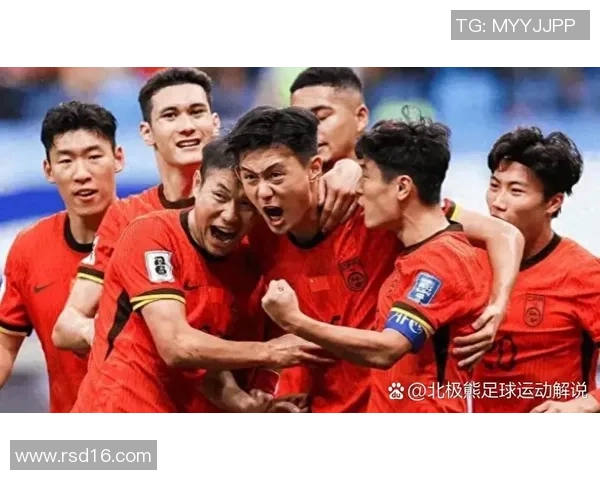 足球比赛激情四溢球员们在绿茵场上展现技艺与团队精神的精彩瞬间